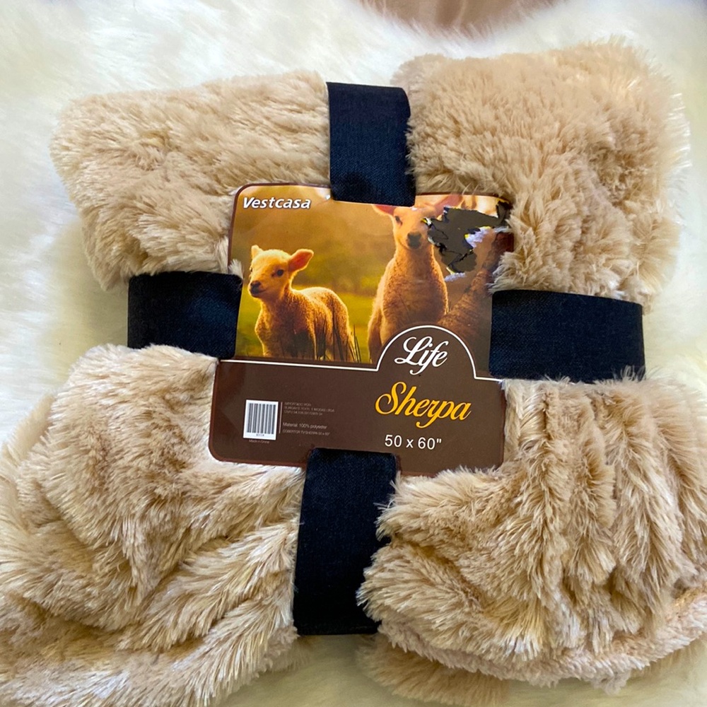 🆕 Beautiful Sherpa throw